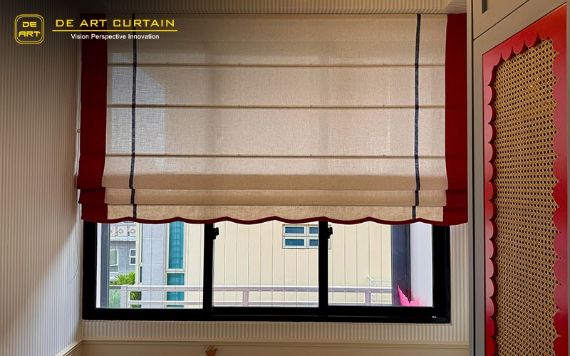 Roman blinds in a cozy Singapore's room.
